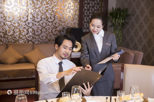 酒店餐厅服务员的专业点菜艺术